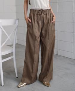 Брюки с двойной талией доступны в размерах для невысоких людей.