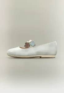 Балетки с ремешком на щиколотке Friboo, White