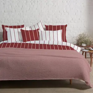 Комплект постельного белья Dream Sleep из фланели в тонкую полоску, 155x220 см + 80x80 см, красный Traumschlaf