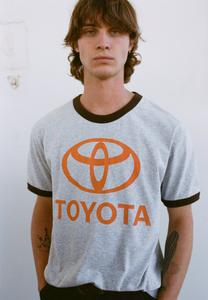 Футболка PULL&BEAR TOYOTA , Light Grey