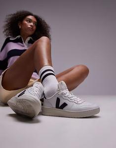 Кроссовки VEJA V-10 экстра-белого черного цвета