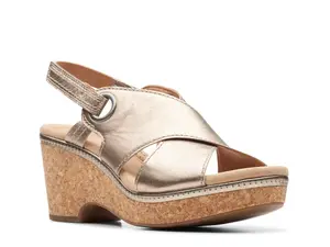 Сандалии Giselle Loop Sandal Clarks, цвет bronzemetallic