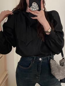 Блузка с пышными рукавами и бантом, женская модель Doux Belle, цвет Black
