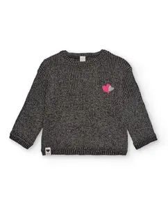 Детский свитер крупной вязки серого цвета с рисунком в виде сердечек Tuc tuc