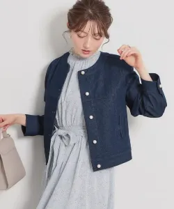 Джинсовая куртка из 100% хлопка, пригодная для стирки, с пуговицами, похожими на перламутровые Couture Brooch, цвет Navy(094)