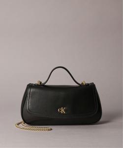 (W) Сумка через плечо Calvin Klein с цепочкой