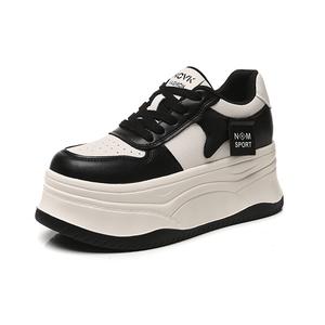 Низкие повседневные кроссовки для женщин POOQ, черный