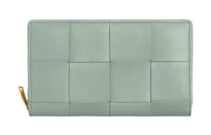 Bottega Veneta Женский бумажник из овчины шалфейного цвета