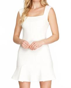 Платье Миа в белом SHE + SKY