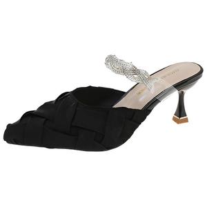 WUJI Женские противоскользящие устойчивые к истиранию закрытые тапочки черные, цвет Black