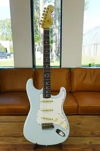 Fender Custom Shop L-Series 64 Stratocaster Journeyman Relic S24 LTD состаренный Sonic Blue