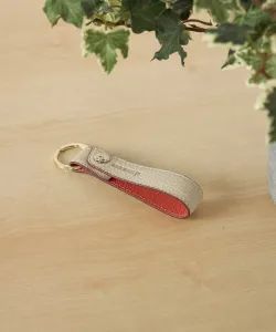 Брелок из термоусадочной кожи