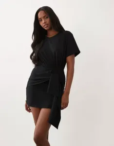 Черное платье мини со сборками и короткими рукавами ASOS DESIGN