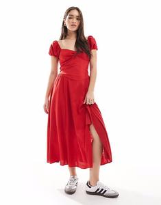 Платье мидакси Hollister с открытыми плечами и высоким разрезом на бедре с синим цветочным принтом