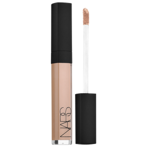Кремовый консилер с эффектом сияния и увлажнением, обеспечивающий среднее покрытие. NARS, 0.22 oz/6 mL, Creme Brulee