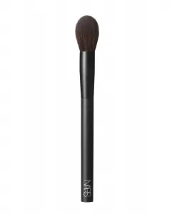 Кисть для точного нанесения бронзирующей пудры Precision Powder Brush № 15 Nars