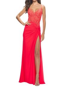 Платье с кружевным узлом на бедре в ярко-коралловом цвете La Femme