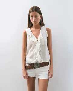 Женская блузка с рюшами и вышивкой Brownie, белый