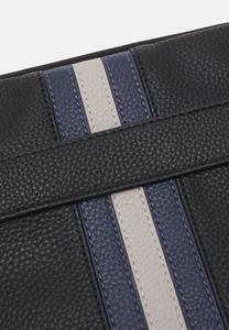 Сумка для ноутбука Unisex Pier One, черная