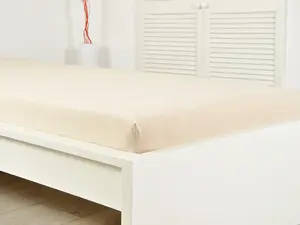 Простыня на резинке детская эксклюзивная 60х120 см кремового цвета TEXTILOMANIE