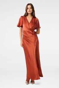 Платье макси из атласа с рукавами крылышками «Челси» Forever New, оранжевый