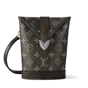 LOUIS VUITTON Кожаная наплечная сумка через плечо мужская тёмно-коричневая