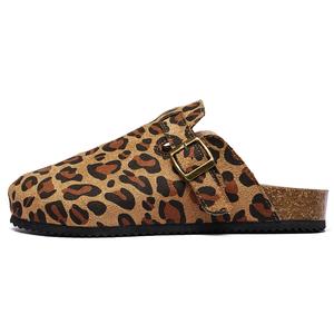 AAA SINCE 1955 Слипоны с закрытым носком и противоскользящей подошвой унисекс в леопардовом принте, цвет Leopard Print