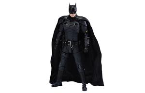 Фигурка batman s.h.figuarts новая 16 см BANDAI