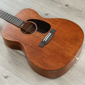 Акустическая гитара Martin Standard Series 000-17, корпус, обечайка и верх из красного дерева, темный сатин