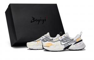 Nike Кроссовки женские V2K Run Low Top, белые