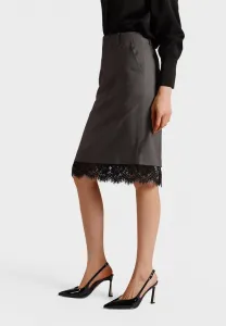 Декольте Queen Helena, Nero