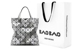 Issey Miyake Сумки Lucent унисекс