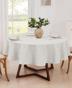 Скатерть chadwick, круглая, 70 дюймов. IZOD, White