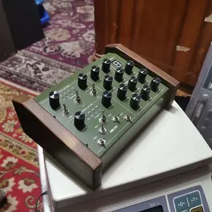 Синтезатор Sound Objects GekKon; Army Green