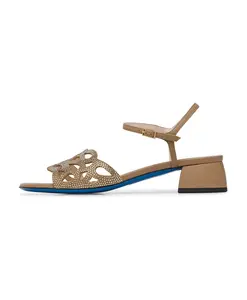 Сандалии цвета фундука с плетеными ремешками и кристаллами. Loriblu, коричневый