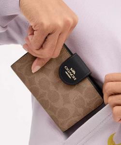 Средний кошелек на молнии с угловыми отделениями из фирменного канваса