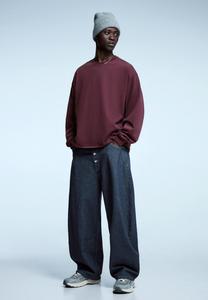 Топ Bershka LONG SLEEVE BOXY FIT, Bordeaux