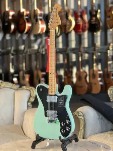 FENDER Vintera II '70s Telecaster Deluxe с тремоло MN Surf Green