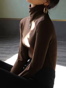 Женская водолазка в рубчик, сшитая по индивидуальному заказу Doux Belle, цвет Chocolate