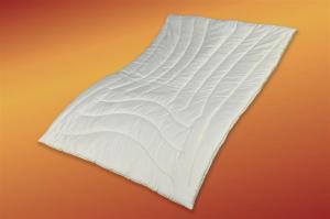 Кровати Hofmann сосна - натуральная овечья шерсть очень легкое летнее одеяло 155x220 см Betten Hofmann