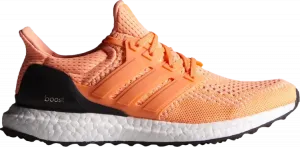 Кроссовки Adidas Wmns UltraBoost 1.0 'Flash Orange', оранжевый