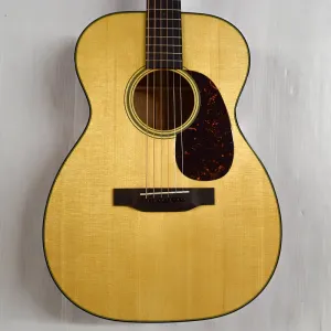 Серия Martin Standard 00-18 2025 - натуральная