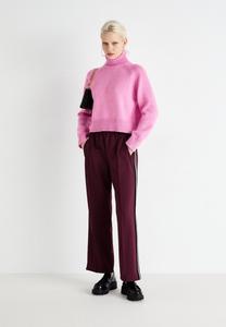 Спортивные брюки ONLWARM UP TRACK PANT  ONLY, черный