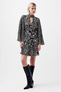 Черно белое плиссированное платье Arie Ella French Connection, бежевый