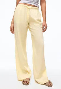 Брюки с эластичным поясом Bershka, Yellow