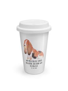 Кружка на вынос с изображением собаки породы бассет-хаунд и надписью на белом фоне Mr. & Mrs. Panda