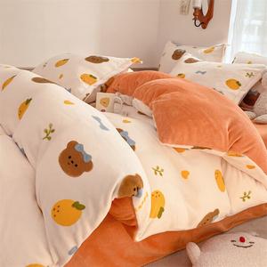 Yalu Комплект постельного белья 1.5-спальный, 4 предмета, простыня, пододеяльник 200x230 см, молочный флис, оранжевый