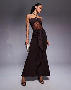 Платье макси ASOS DESIGN с кружевной отделкой и вырезом халтер