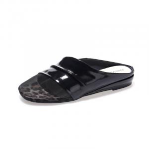 Devanro Закрытые тапочки женские серебристые, цвет Silver