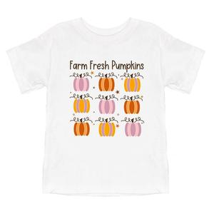 Футболка с короткими рукавами и рисунком Farm Fresh Pumpkins Chart для малышей The Juniper Shop, белый